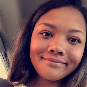 Meet your Posher, Gabi